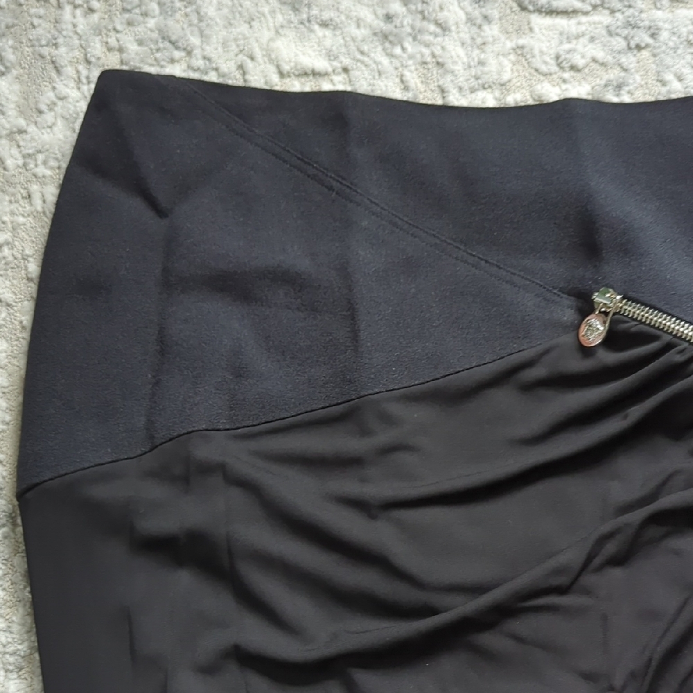 Versace Asymmetrical Skirt with Exposed Zipper - Picture 4 of 10